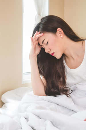 Giddy Worried Girl Wallpaper