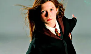 Ginny Weasley In Action At The Battle Of Hogwarts Wallpaper