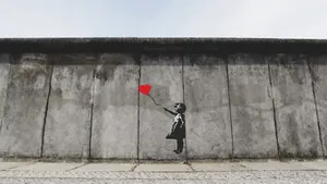 Girl Heart Balloon Street Art Wallpaper