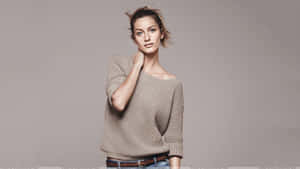 Gisele Bundchen Exuding Elegance In A Stunning Portrait Wallpaper