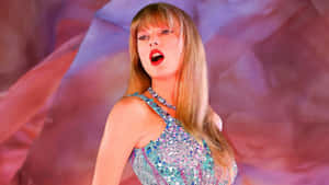 Glamorous Performer Sparkling Dress Wallpaper