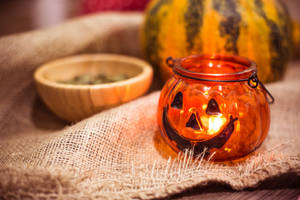 Glass Halloween Pumpkin Candle Holder Computer Wallpaper