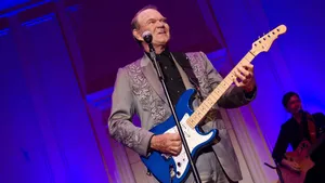 Glen Campbell Performing Live Wallpaper