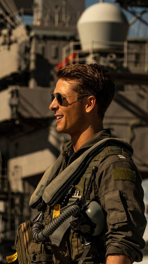 Glen Powell Top Gun: Maverick Wallpaper