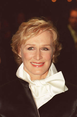 Glenn Close At Dalmatians Premiere Wallpaper