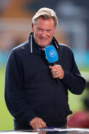 Glenn Hoddle English Football Commentator Wallpaper