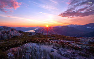 Glorious Sunrise Over Prairie Landscape Wallpaper