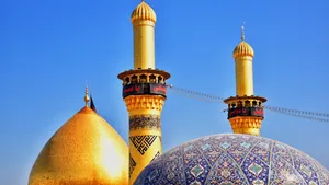 Golden Glory Of Baghdad Mosque Wallpaper