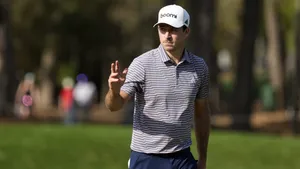 Golfer Acknowledging Crowdat Players Championship Wallpaper