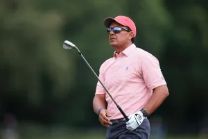 Golfer Tom Pernice Jr Focusedon Shot Wallpaper