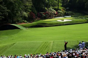 Golfers Tee-off At Augusta National Golf Course Wallpaper