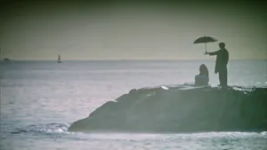 Gong Yoo Iconic Kdrama Scene Wallpaper