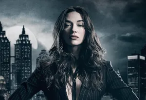Gotham Sofia Falcone Gigante Wallpaper
