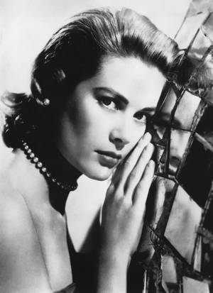 Grace Kelly - An Icon Of Elegance Wallpaper