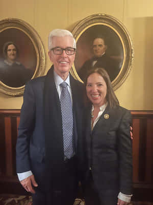 Gray Davisand Associateat Event Wallpaper