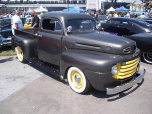 Grayish Black Old Ford Truck Wallpaper