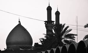 Grayscale Imam Hossain Shrine Karbala Wallpaper