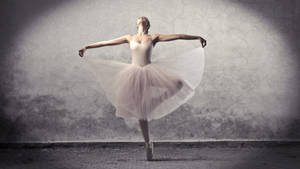 Great North Ballet Dancer Classic Wallpaper