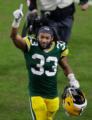 Green Bay Packers Running Back Aaron Jones Wallpaper