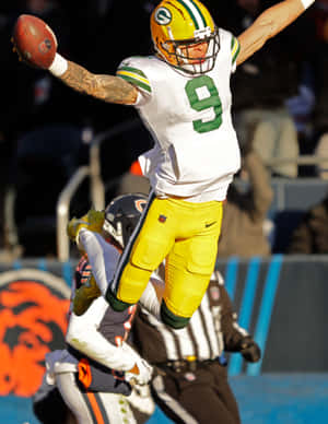 Green Bay_ Receiver_ Aerial_ Catch_ Attempt.jpg Wallpaper