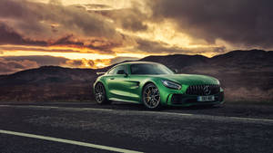 Green Mercedes Amg Gt R 2017 Wallpaper