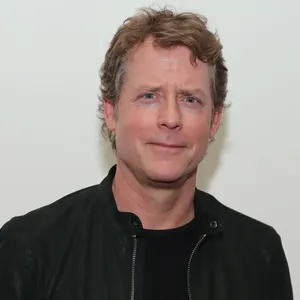Greg Kinnear 1200 X 1200 Wallpaper