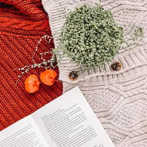 Gregarious Knitted Cloth Wallpaper