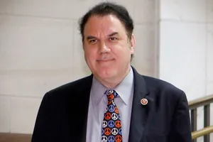 Griining Face Alan Grayson Wallpaper