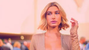 Hailey Bieber 2018 Billboard Music Awards Wallpaper