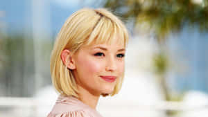 Haley Bennett Blonde Hair Portrait Wallpaper