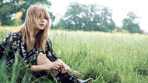 Haley Bennett In Nature Wallpaper