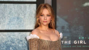 Haley Bennett Red Carpet Look Wallpaper