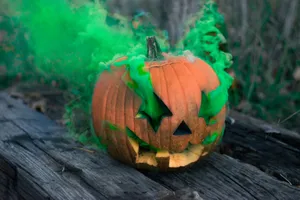 Halloween Pumpkin Green Smoke Wallpaper