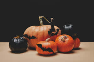 Halloween Pumpkinsand Spider Decoration Wallpaper