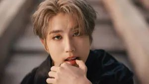 Han Stray Kids Close Up Wallpaper