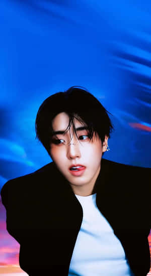 Han Stray Kids Stylish Portrait Wallpaper