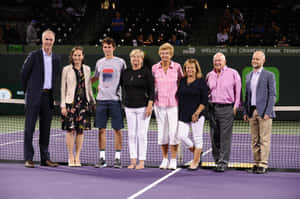 Hana Mandlikova With The Committee Officials Wallpaper