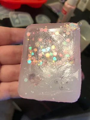 Handmade Sparkling Resin Cube Wallpaper