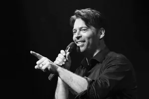 Harry Connick Jr. Performing Live On Stage Wallpaper