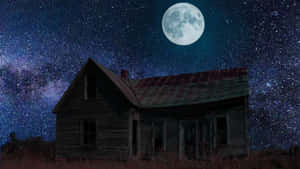 Haunted_ House_ Under_ Moonlight Wallpaper