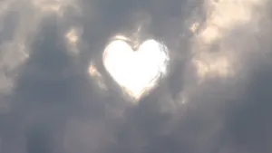 Heart Shaped Cloud Formation Wallpaper