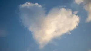 Heart Shaped Cloud Formation Wallpaper