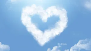 Heart Shaped Cloud In Sky Wallpaper