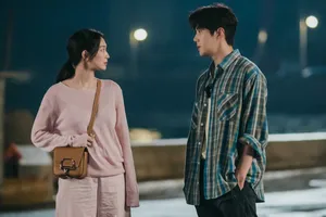 Heartwarming Scenes From The Hit Series Hometown Cha Cha Cha Wallpaper