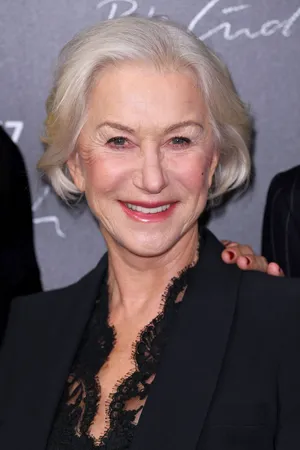 Helen Mirren Fresh Portrait Photography Wallpaper