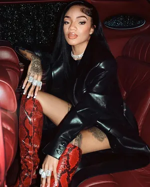 Help Save The Future For Threatened Species Like Glorilla Wallpaper