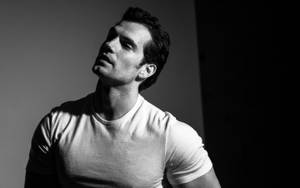 Henry Cavill Bw Studio Portrait Wallpaper