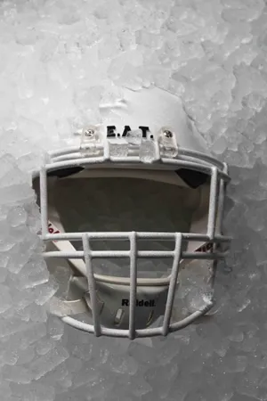 High-quality Football Helmet Wallpaper