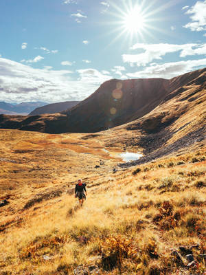 High Resolution Iphone Hiking Shot Wallpaper