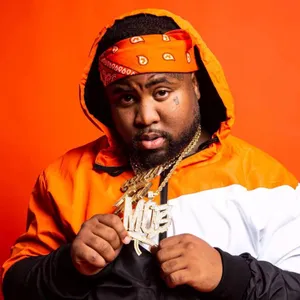 Hip Hop Artistin Orange Backdrop Wallpaper